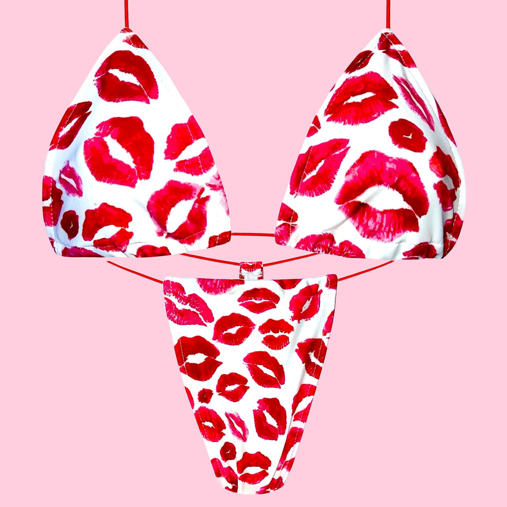 ACE Tieable Microkini: Kiss Kiss Red